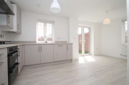 Marston Gate, Broughton, Image 2