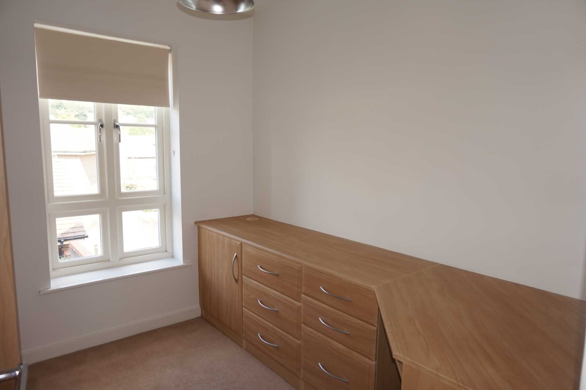 Gossoms End, Berkhamsted, Image 10