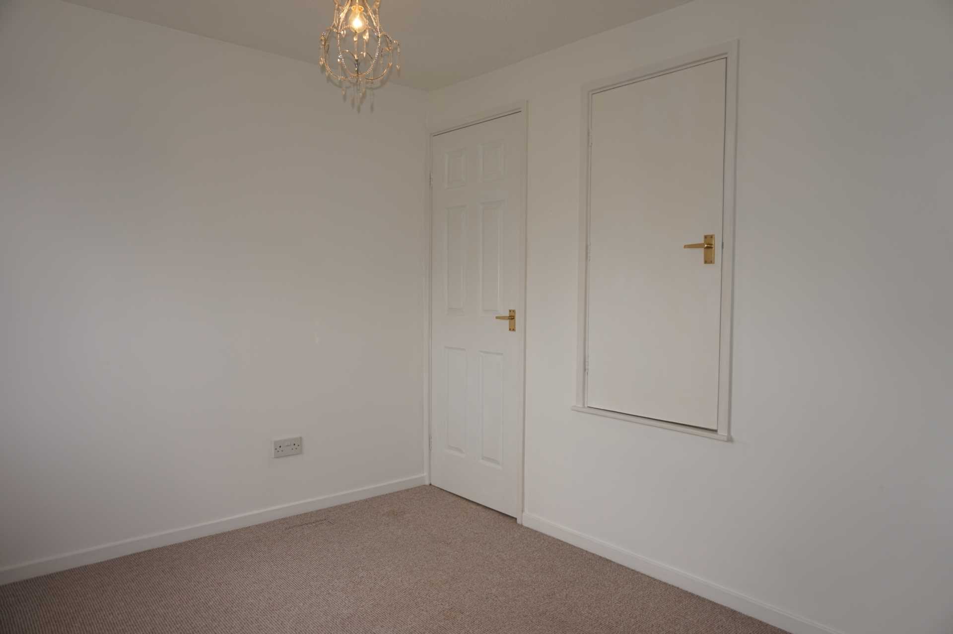 Meadow Way, Aylesbury, Image 7
