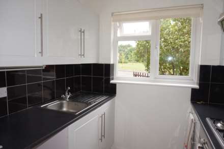 Meadow Way, Aylesbury, Image 2