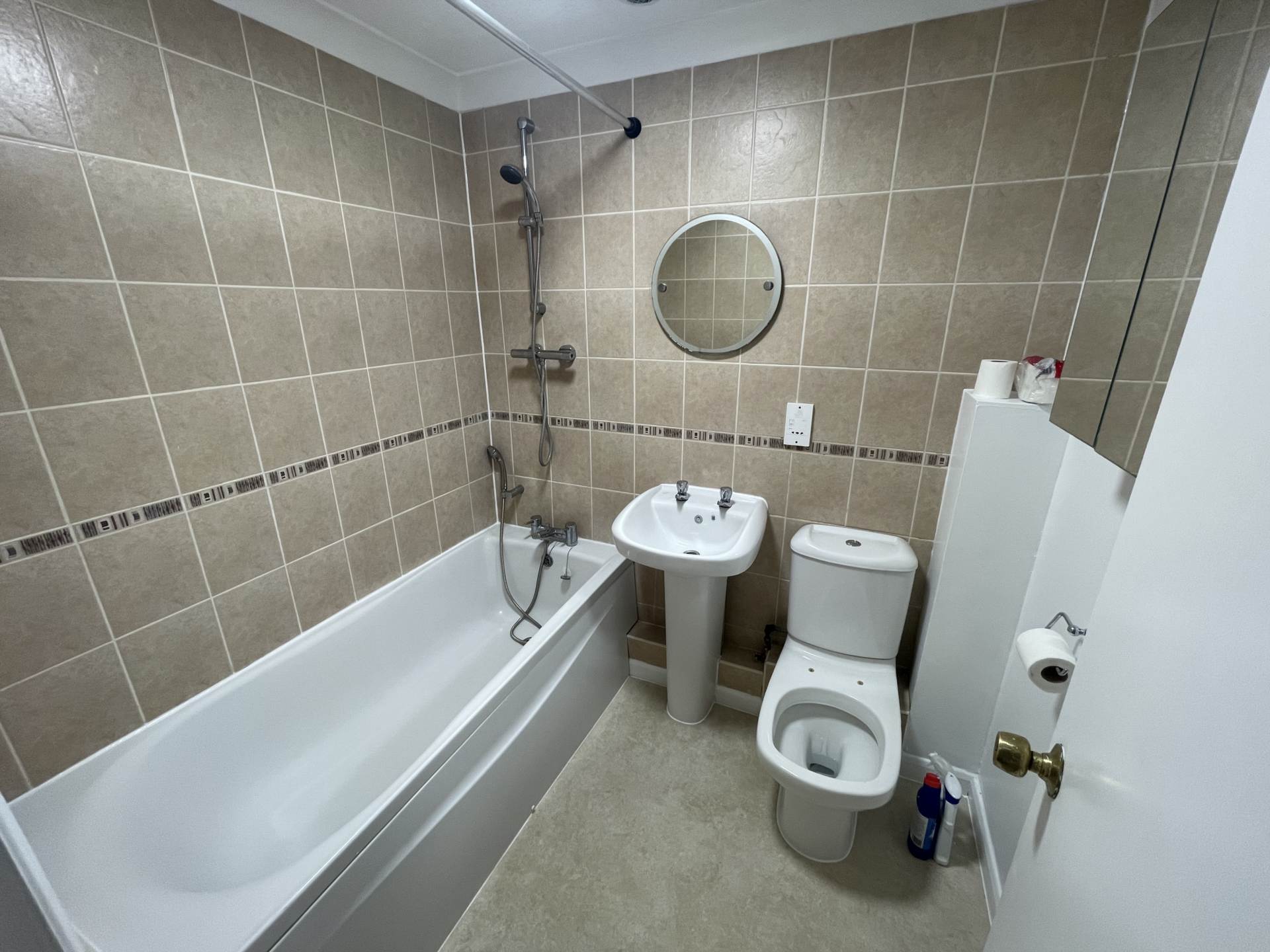 Cleveland Place, Aylesbury, Image 7