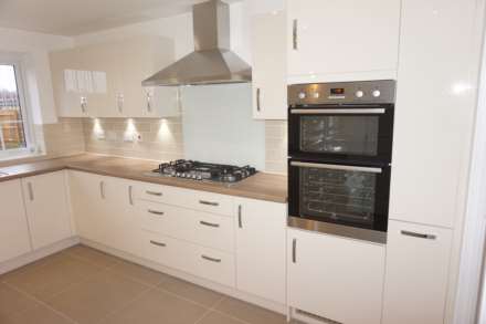 Lamport Crescent, Brooklands, Milton Keynes., Image 2