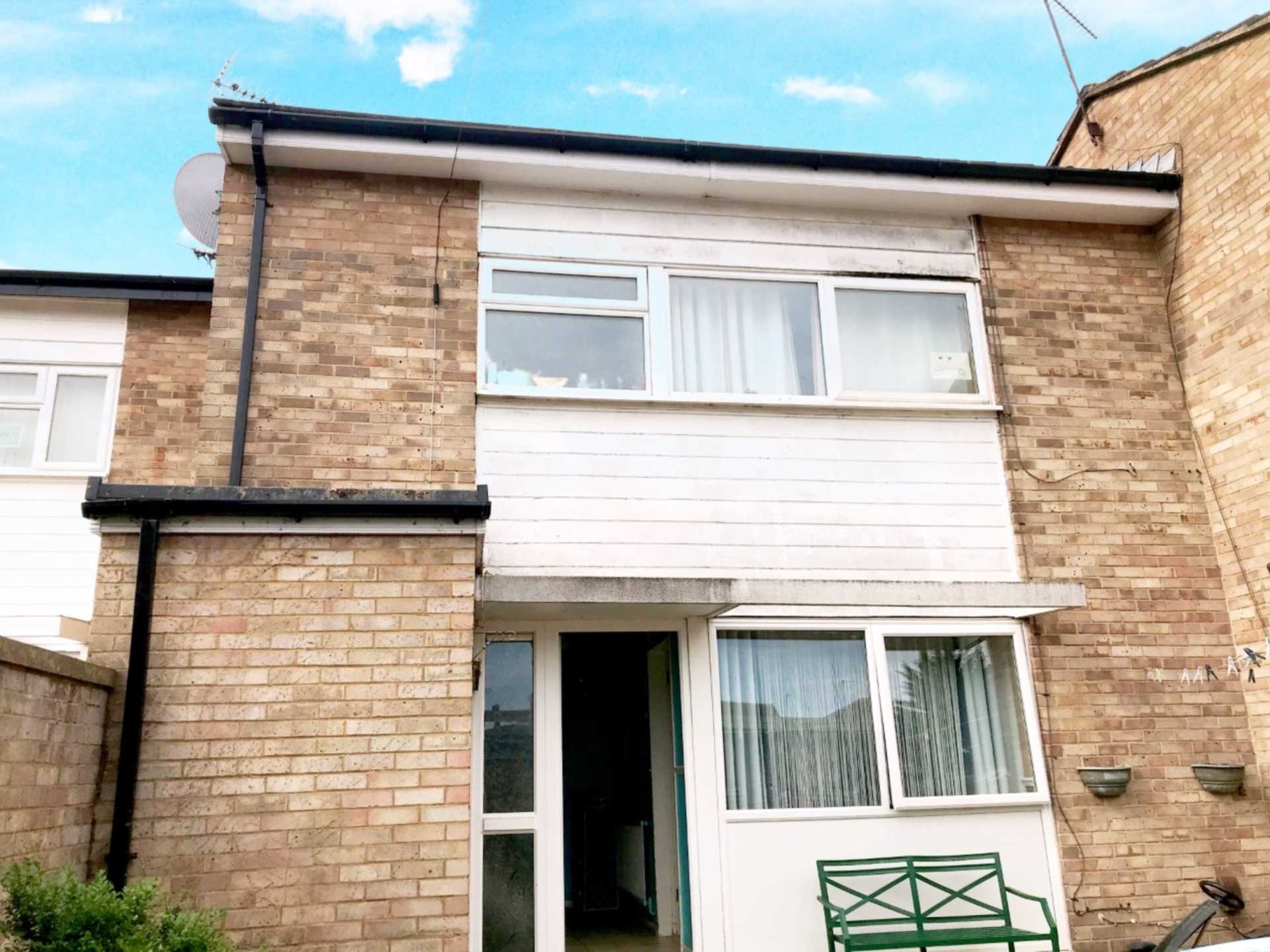 Fairfax Crescent, Aylesbury, Image 1