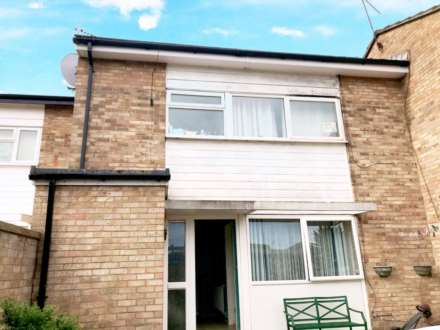 Fairfax Crescent, Aylesbury, Image 1