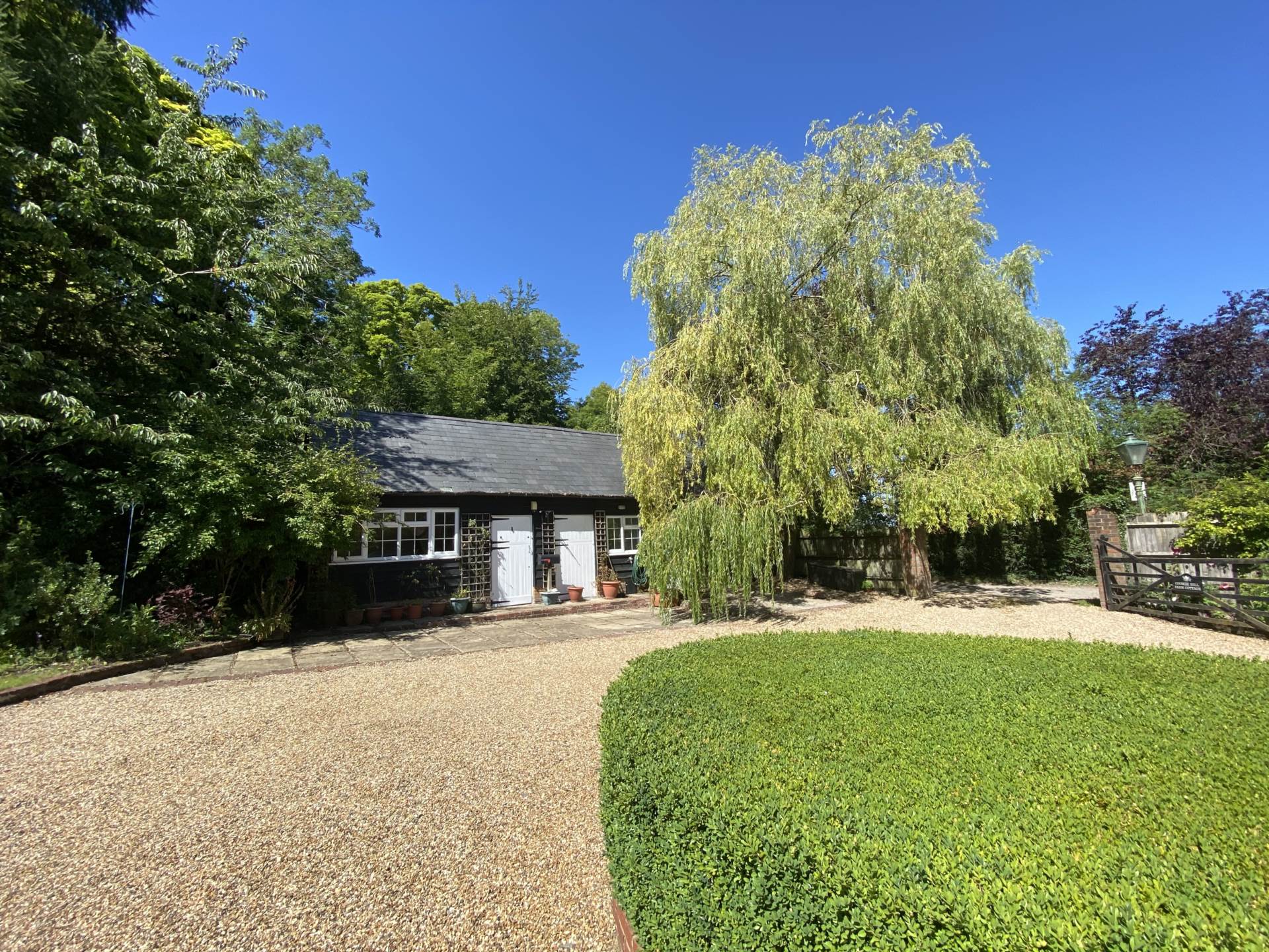 Missenden Road, Butlers Cross, Image 1