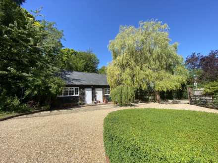 Missenden Road, Butlers Cross, Image 1