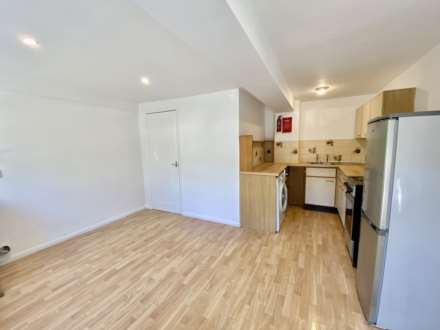 Missenden Road, Butlers Cross, Image 3