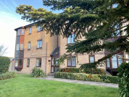 Poets Chase, Aylesbury, Image 1