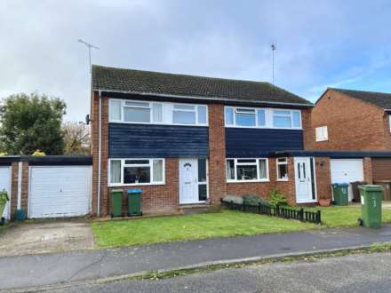 Bakers Walk, Weston Turville, Image 1