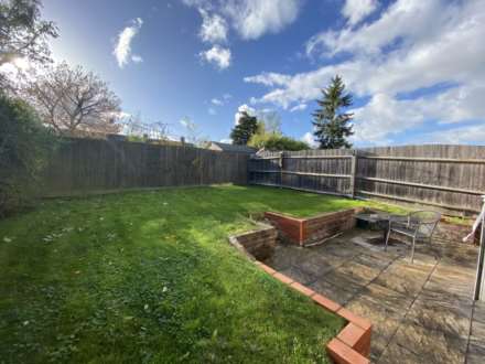 Bakers Walk, Weston Turville, Image 2