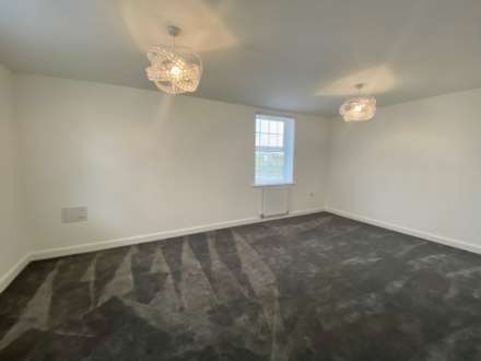 Portland Close, Kingsbrook, Image 5