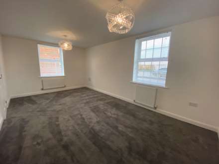 Portland Close, Kingsbrook, Image 6