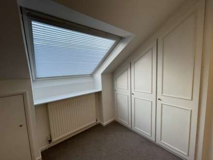 2 Gossoms Ryde Berkhamsted Hertfordshire, Image 8