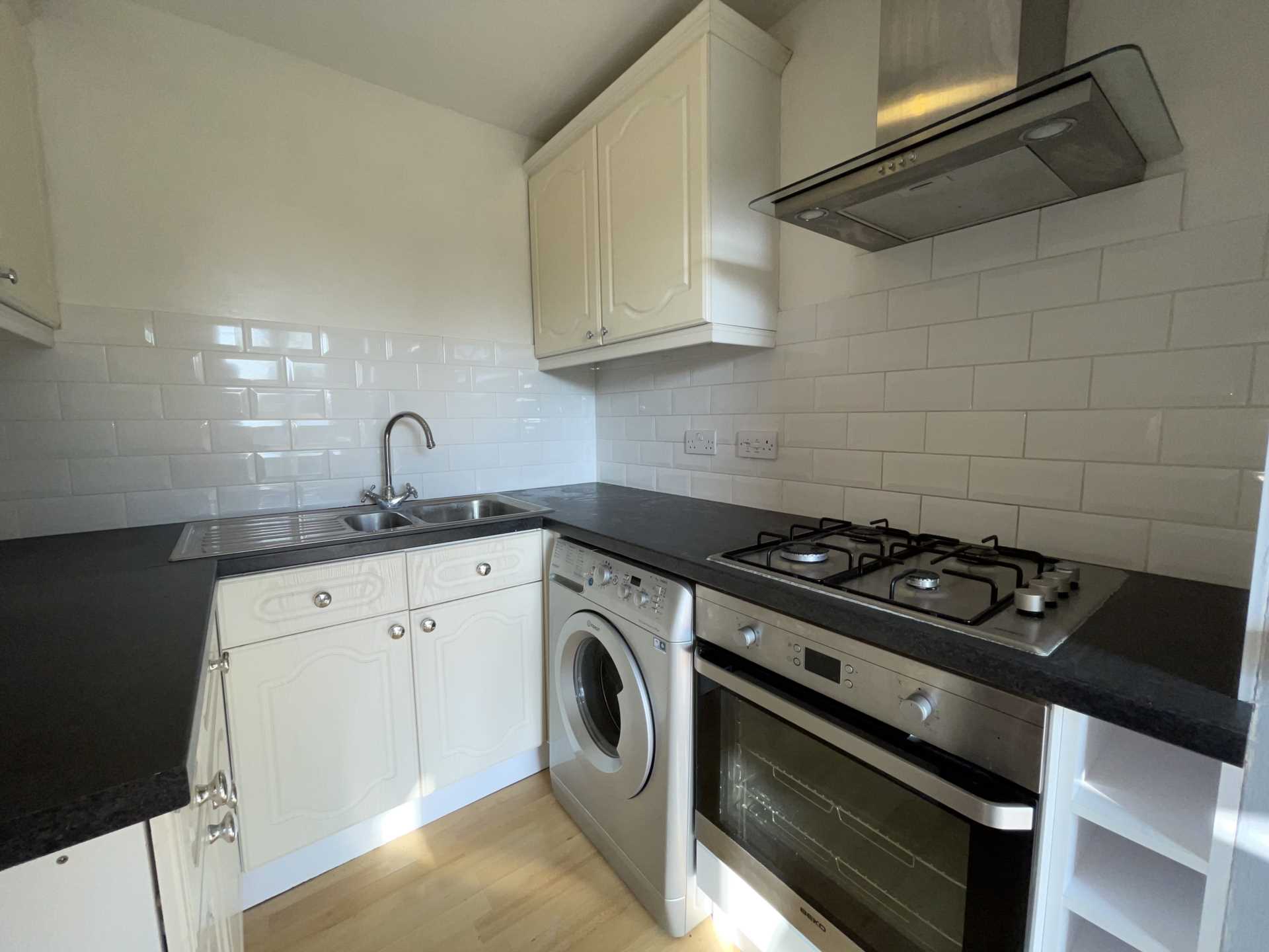 Howard Agne Close, Bovingdon, Image 4