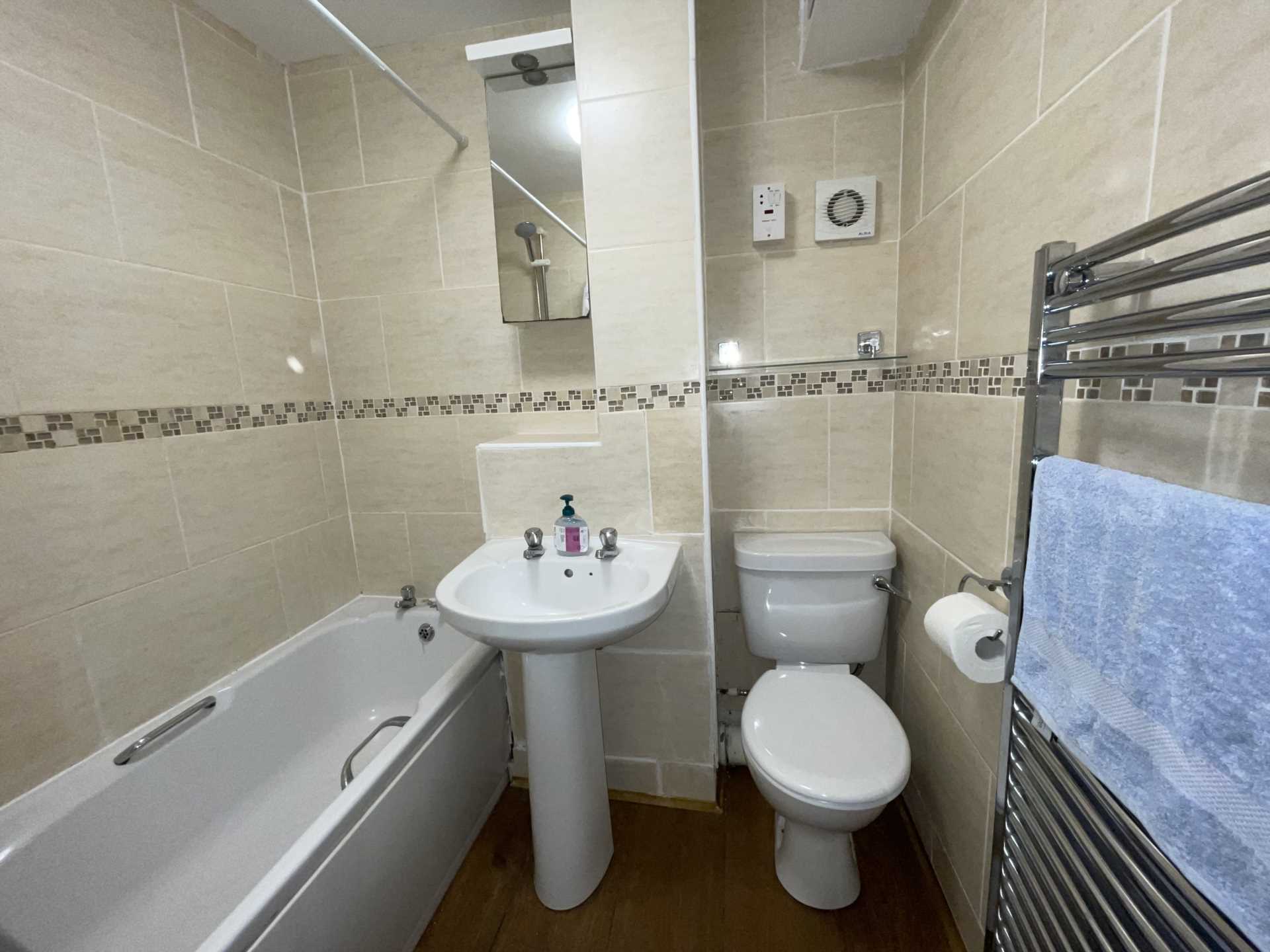 Howard Agne Close, Bovingdon, Image 5