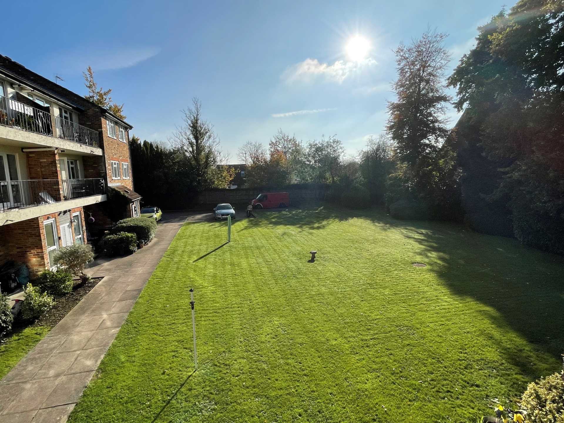Howard Agne Close, Bovingdon, Image 9