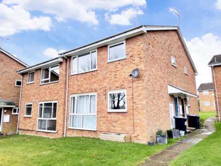 2 Bedroom Apartment, Chiltern Park Avenue, Berkhamsted