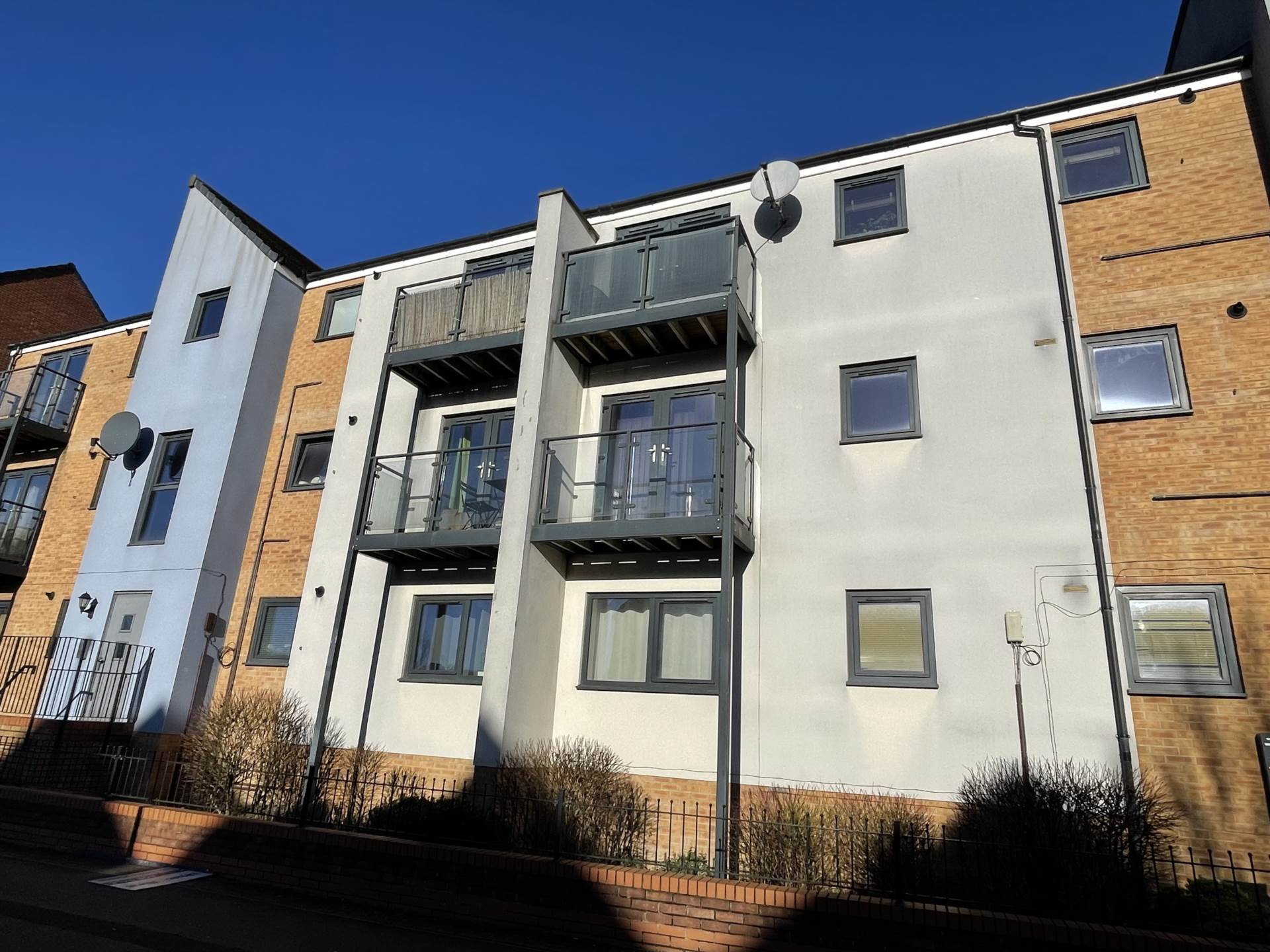 Countess Way, Broughton, Milton Keynes, Image 1