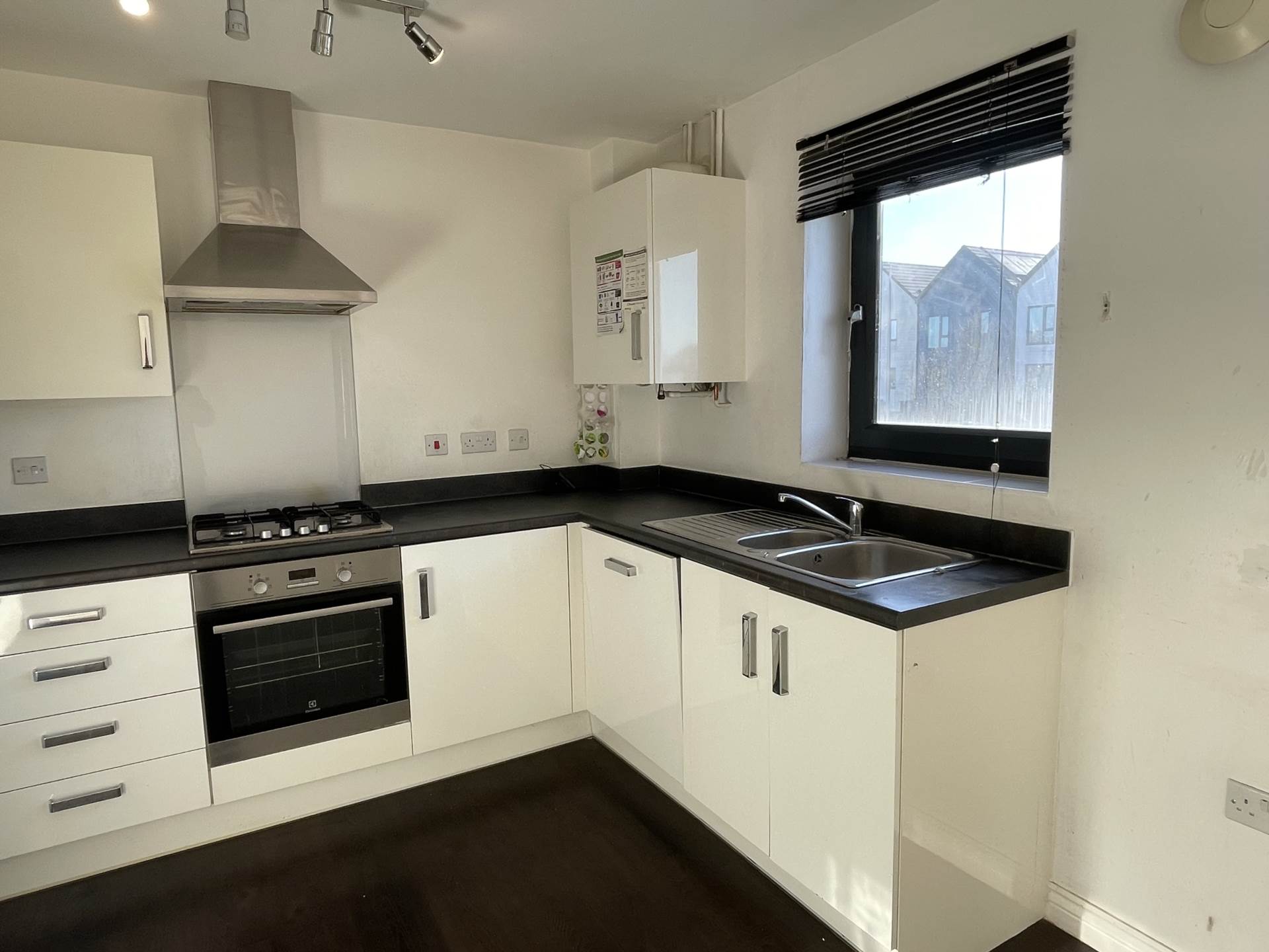 Countess Way, Broughton, Milton Keynes, Image 3