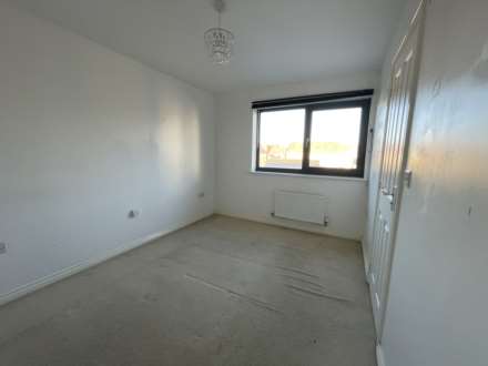 Countess Way, Broughton, Milton Keynes, Image 10