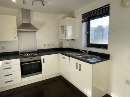 Countess Way, Broughton, Milton Keynes, Image 3