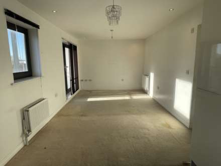 Countess Way, Broughton, Milton Keynes, Image 5