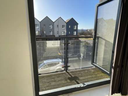 Countess Way, Broughton, Milton Keynes, Image 6