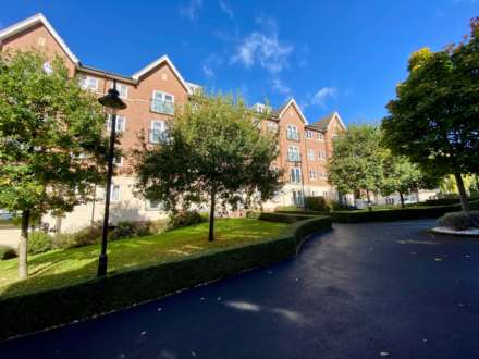 Viridian Square, Aylesbury, Image 1