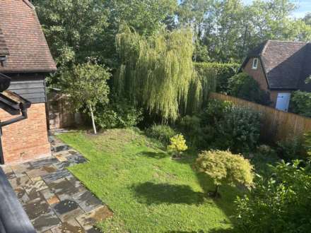 Aylesbury Road, Aston Clinton, Image 23