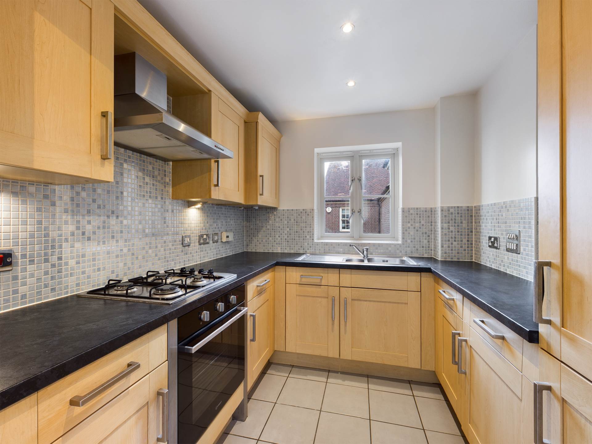 Harrow Yard, Akeman Street, Image 2