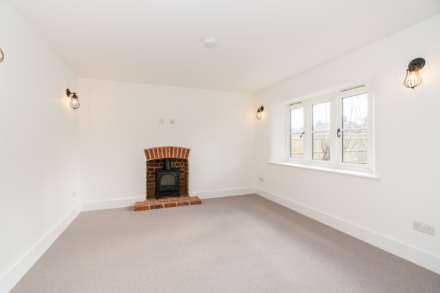 Aylesbury Road, Wendover, Image 12