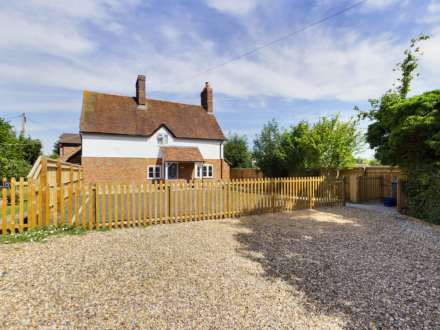 Aylesbury Road, Wendover, Image 6