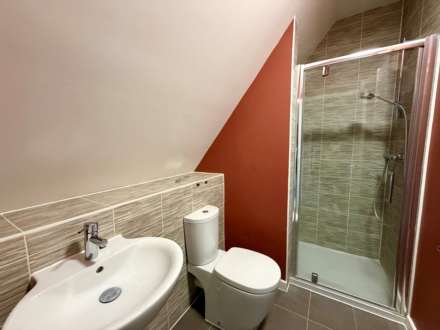 Cheddington Grove, Broughton, Image 10