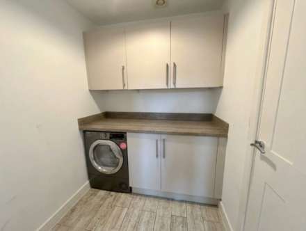 Cheddington Grove, Broughton, Image 4