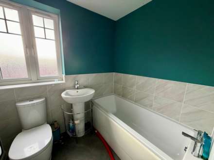 Cheddington Grove, Broughton, Image 7