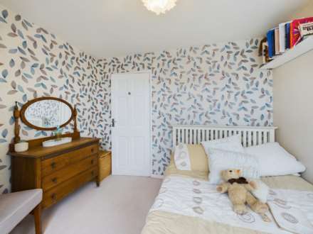 Thornton Crescent, Wendover, Image 12