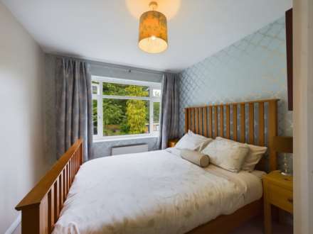 Thornton Crescent, Wendover, Image 13