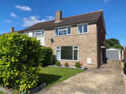 New Meadow, Aylesbury, Image 1