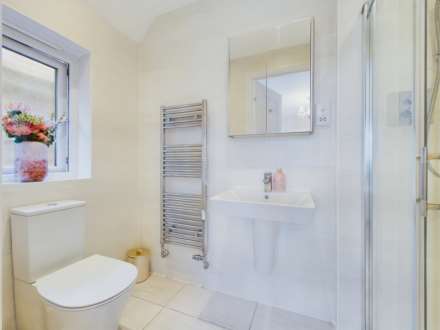 Field Rose, Weston Turville, Image 12