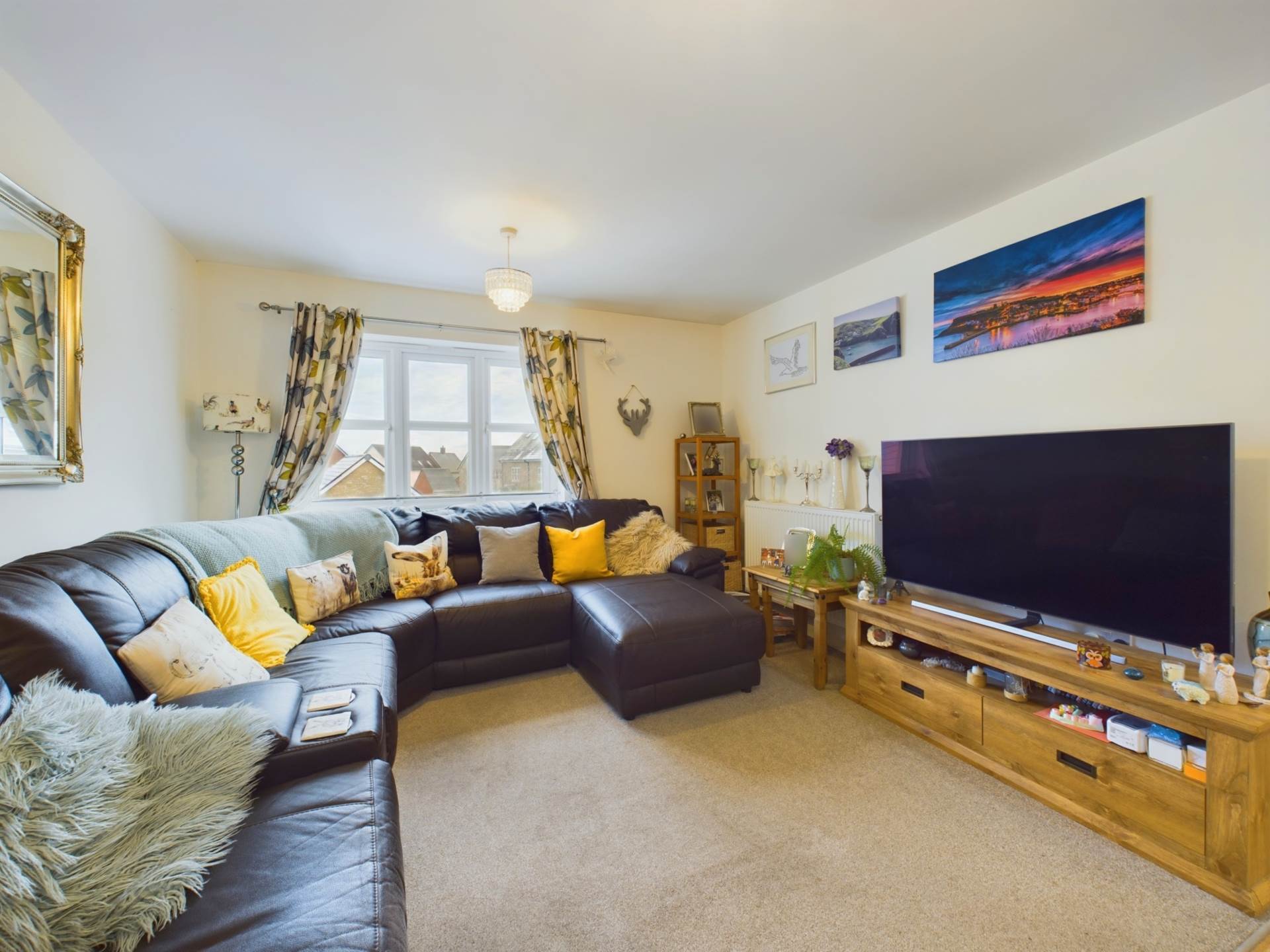 Newton Avenue, Aylesbury, Image 5