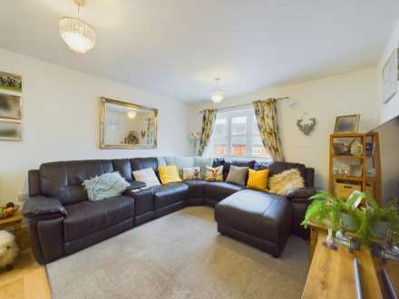 Newton Avenue, Aylesbury, Image 4