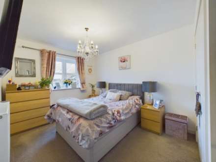 Newton Avenue, Aylesbury, Image 8