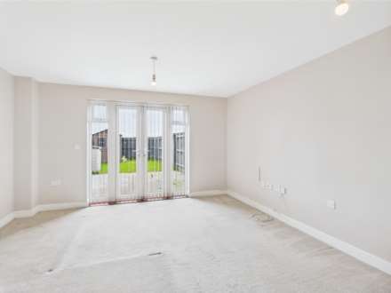 Quindell Close, Aylesbury, Image 2