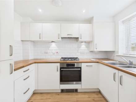 Quindell Close, Aylesbury, Image 4
