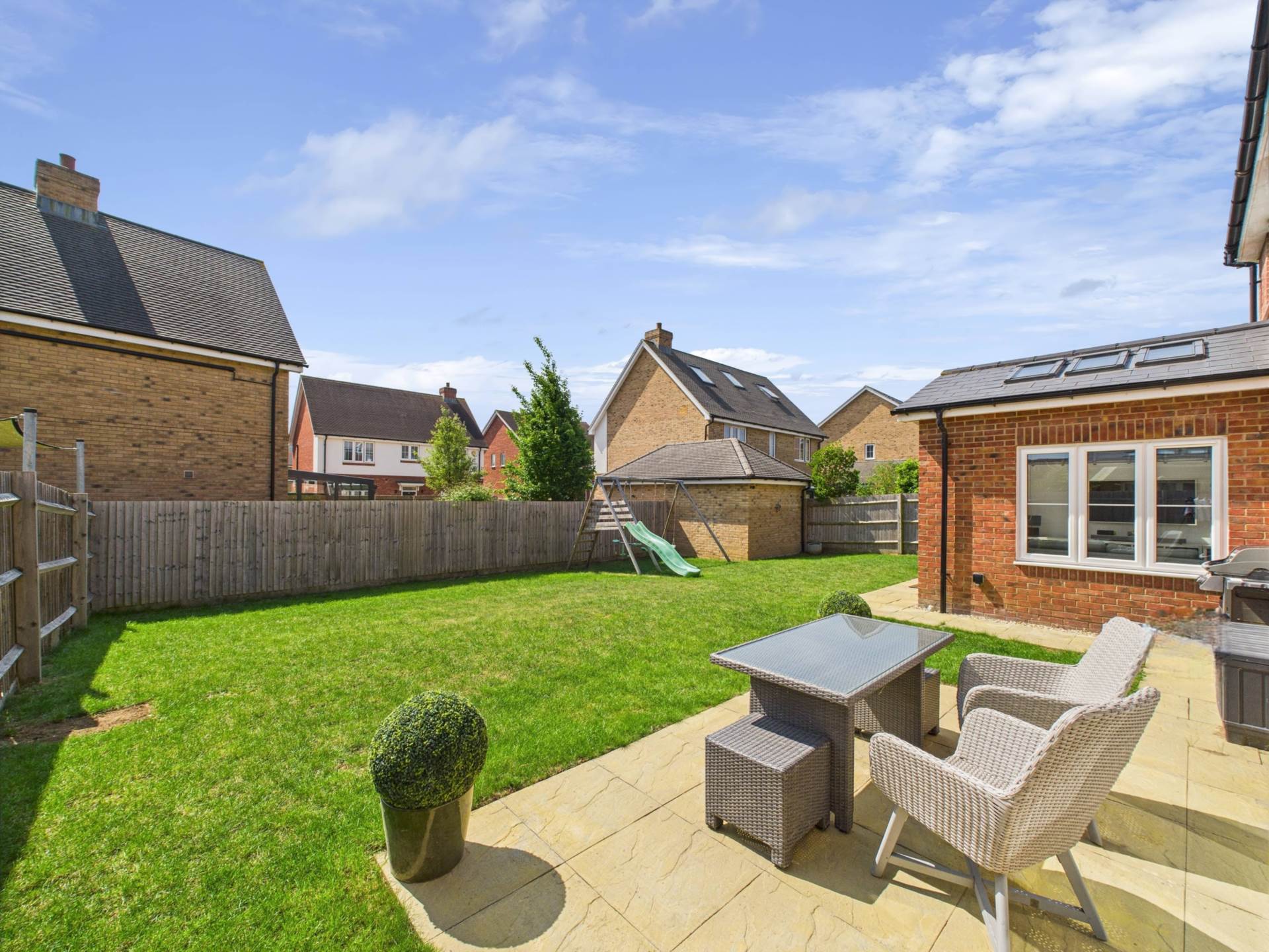 Coxon Close, Haddenham, Image 17