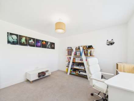 Coxon Close, Haddenham, Image 10