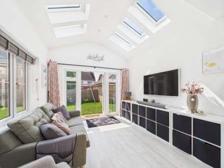 Coxon Close, Haddenham, Image 5