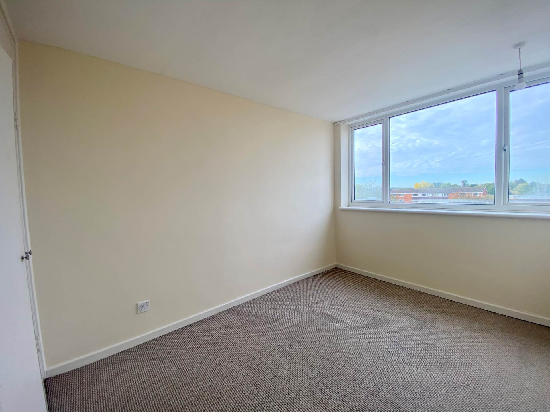 Winchester House, Bishops Walk, Image 6
