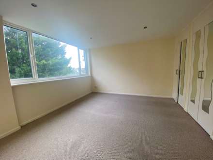 Winchester House, Bishops Walk, Image 4