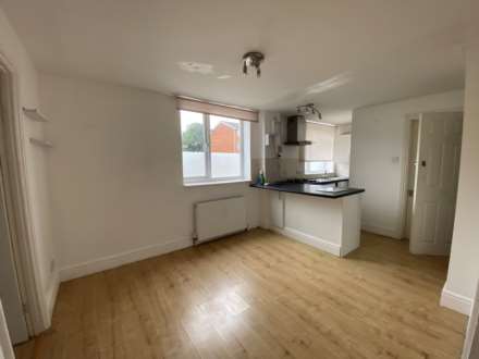 Winchester House, Bishops Walk, Image 2